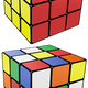Un cubo terminado y otro no. Wikimedia Commons